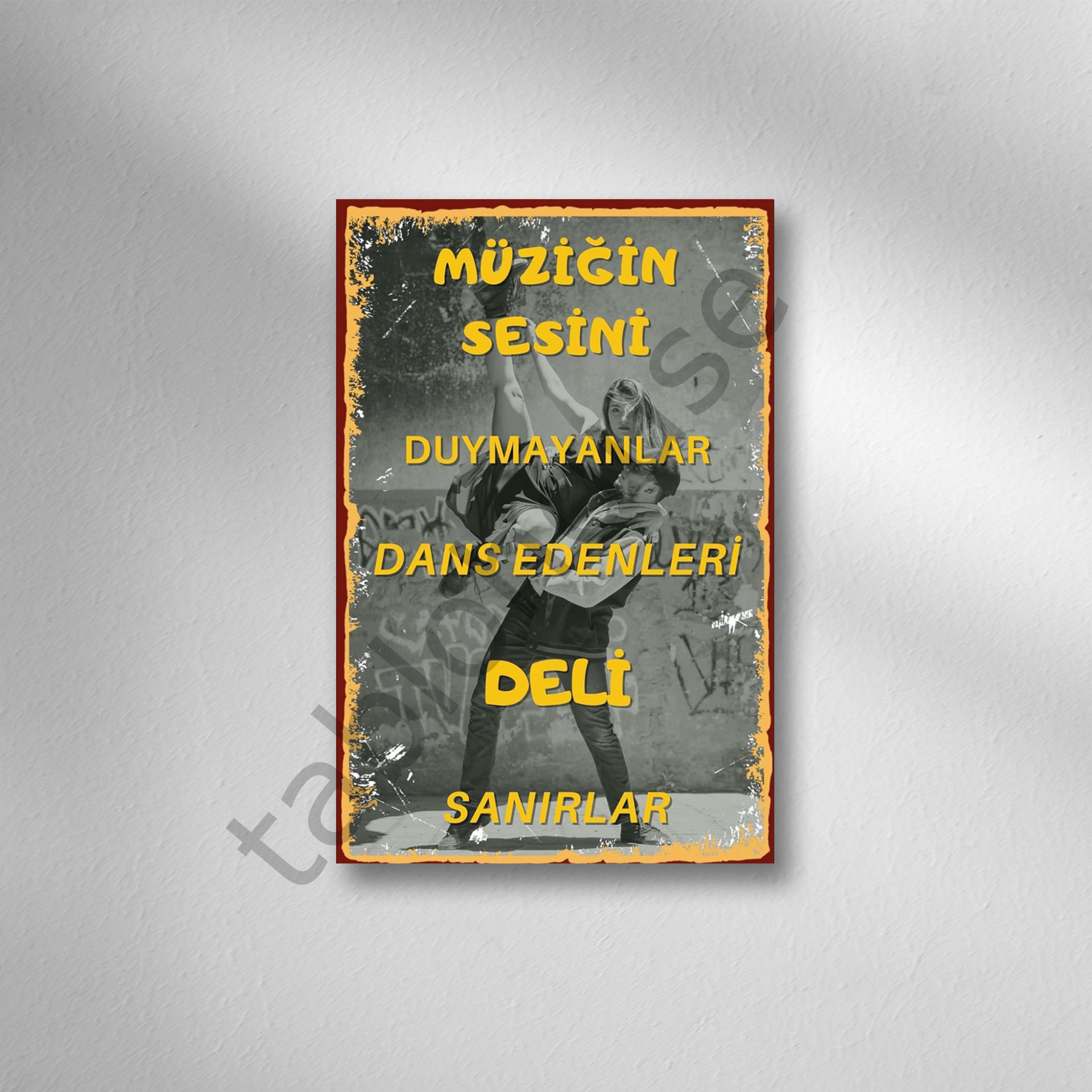 Müziğin Sesini Duymayanlar Retro Ahşap Poster