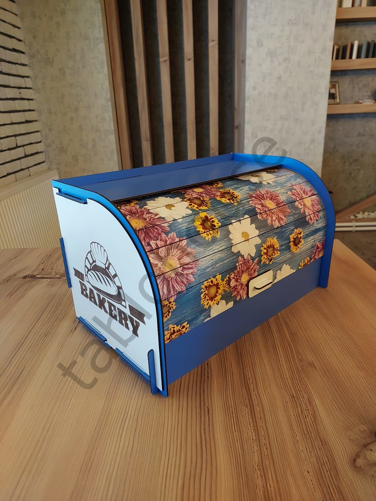 Ahşap Ekmeklik , Ekmek Dolabı