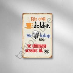 Bir Çay Doldur Bir Kitap Seç Retro Ahşap Poster