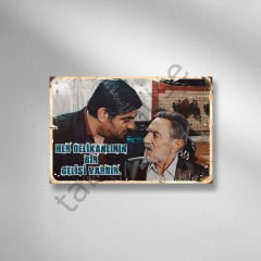Her Delikanlının Bir Gelişi Vardır Retro Ahşap Poster