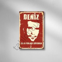 İlk O Fırladı Cepheden Retro Ahşap Poster
