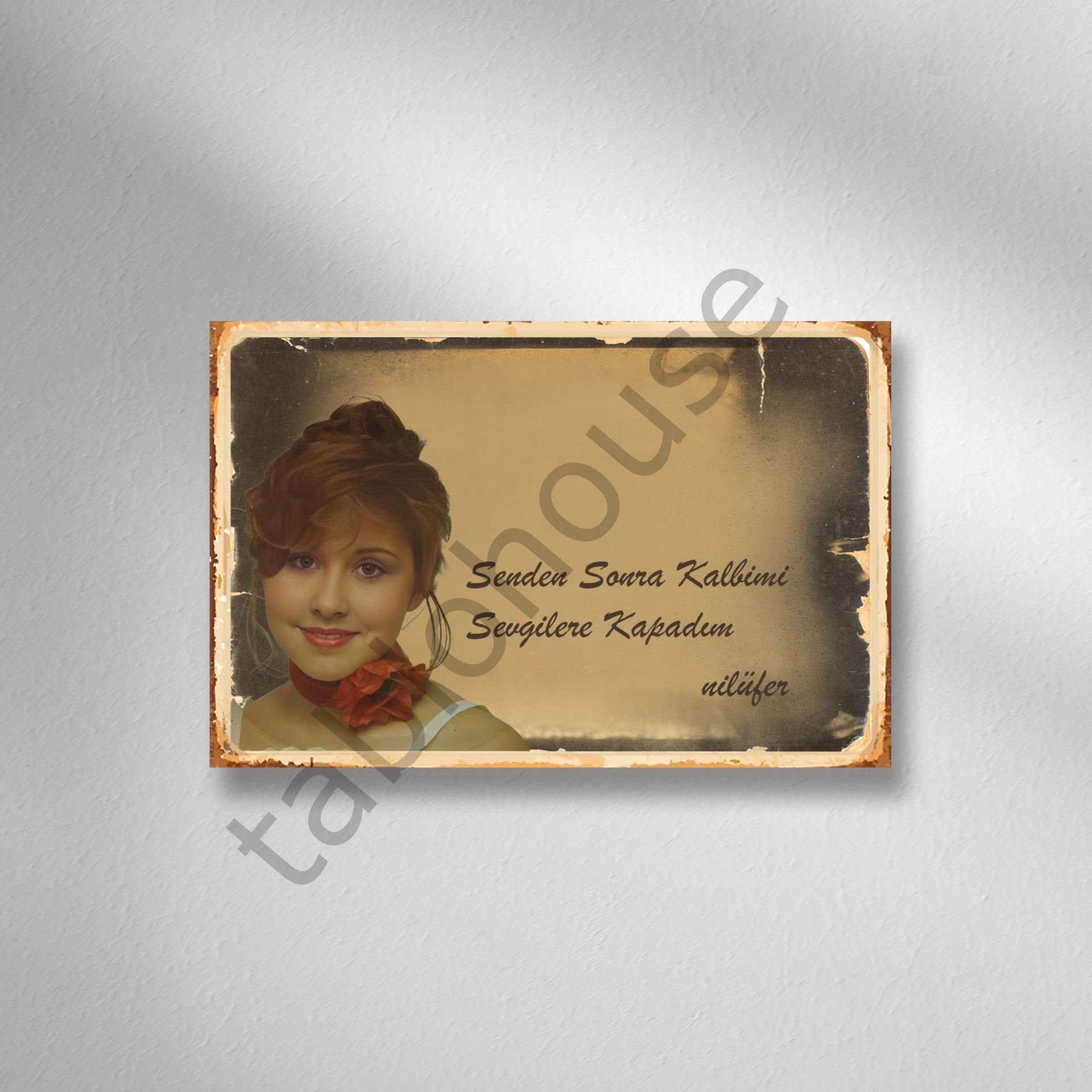 Nilüfer ''Senden Sonra Kalbimi Sevgilere Kapattım'' Retro Ahşap Poster