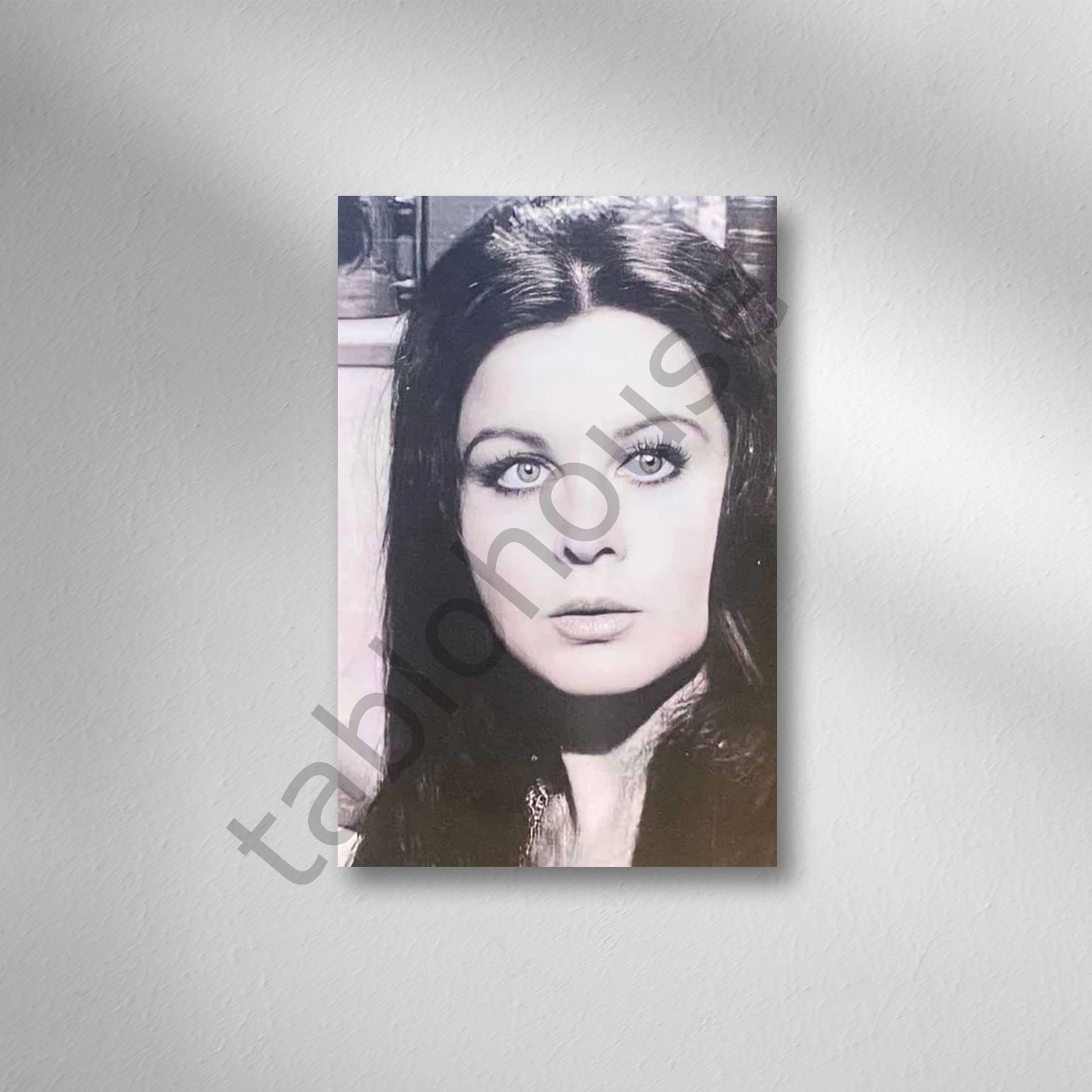 Fatma Girik Retro Ahşap Poster