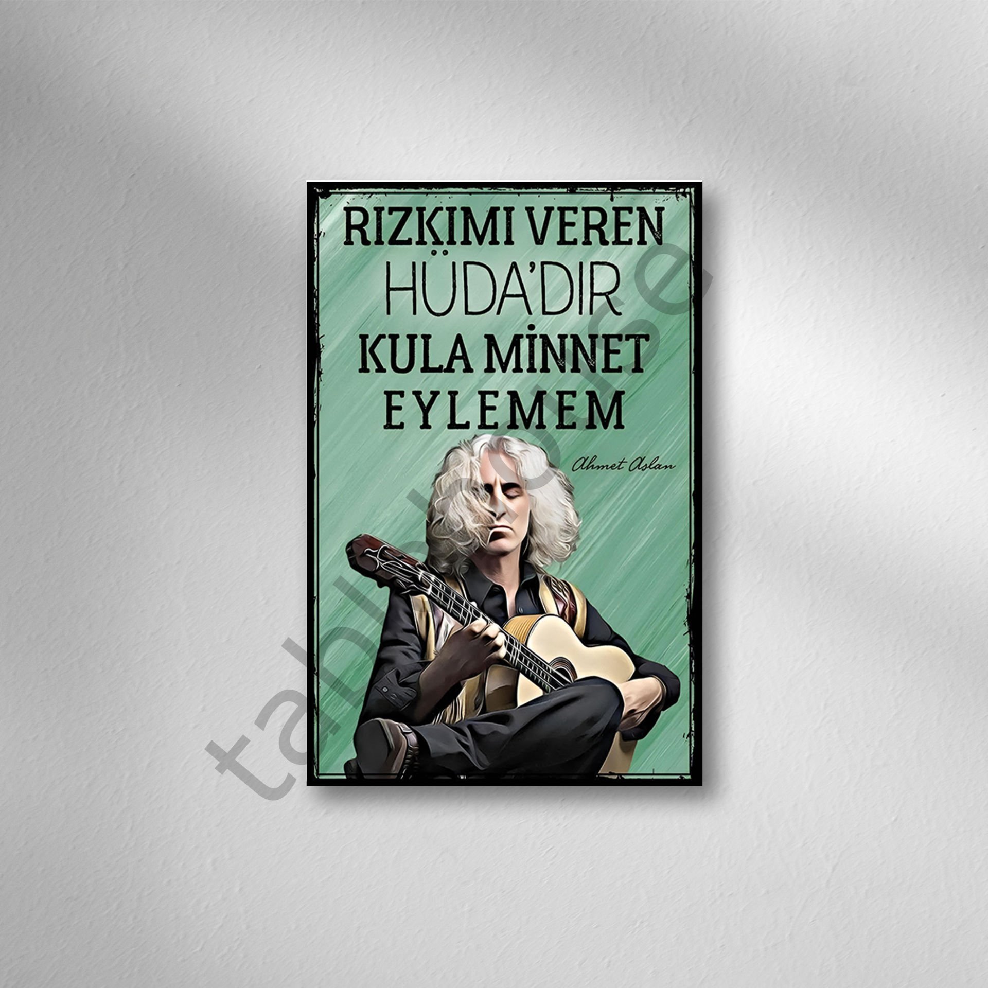 Ahmet Aslan ''Rızkımı Veren HÜDA'DIR Kula Minnet Eylemem'' Retro Ahşap Poster