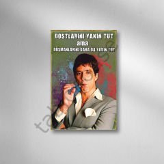 Dostlarını Yakın Tut Ama Düşmanlarını Daha Yakın Retro Ahşap Poster